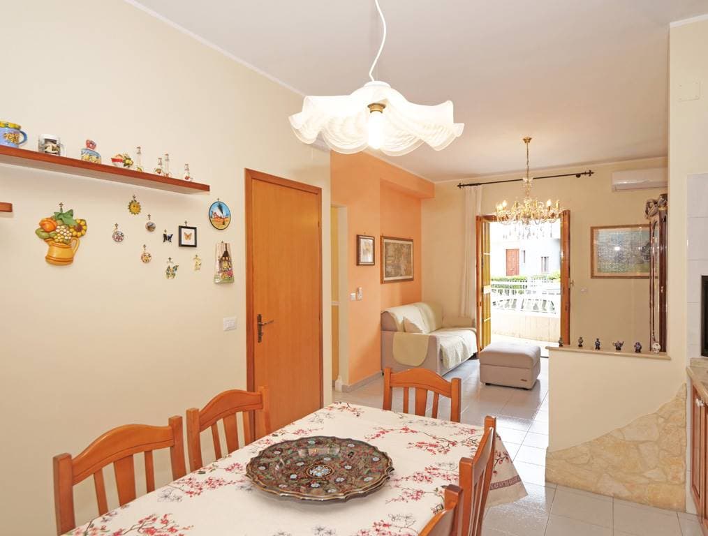 Foto 2 di 36