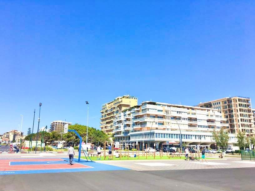 Foto 2 di 9
