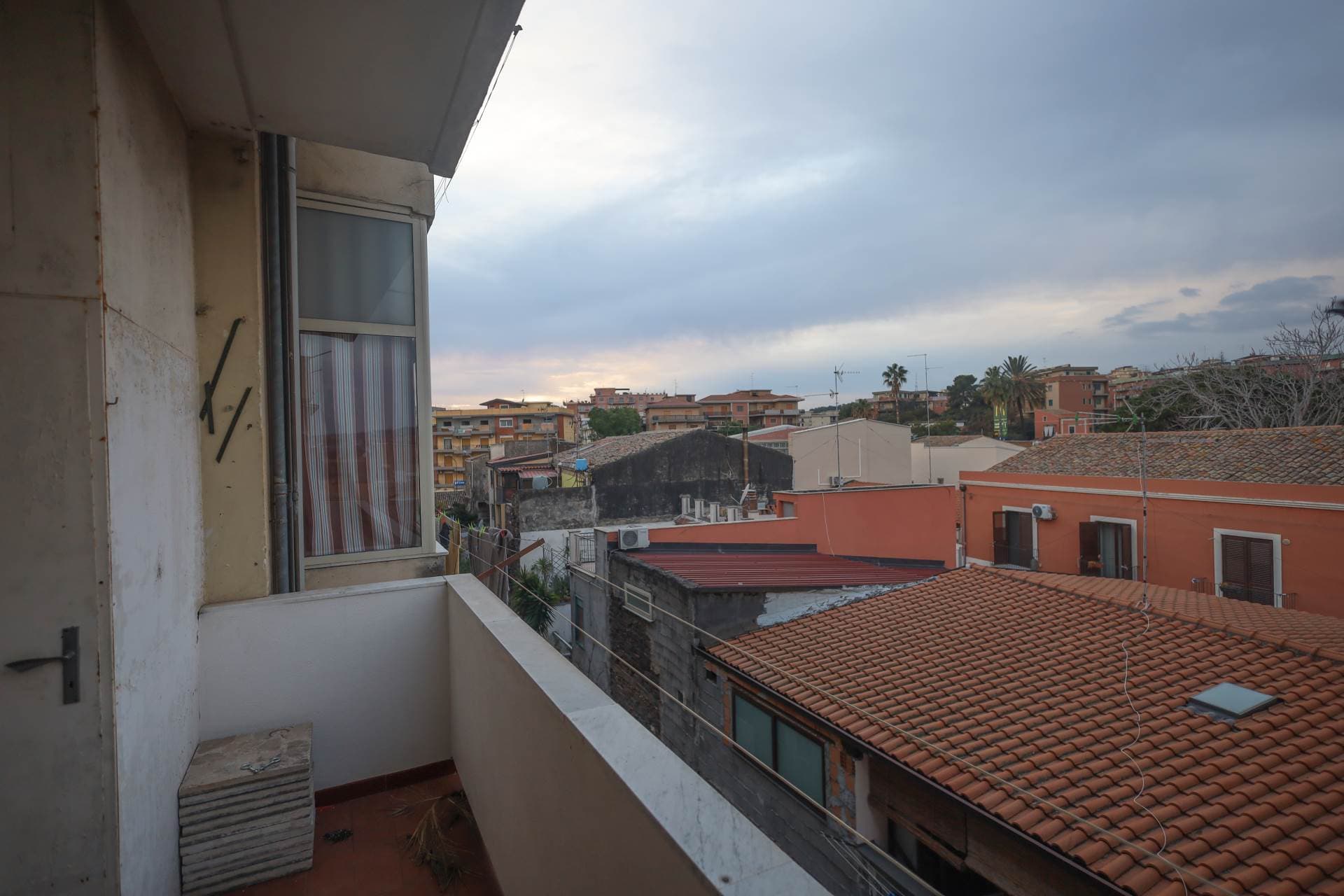 Foto 2 di 28