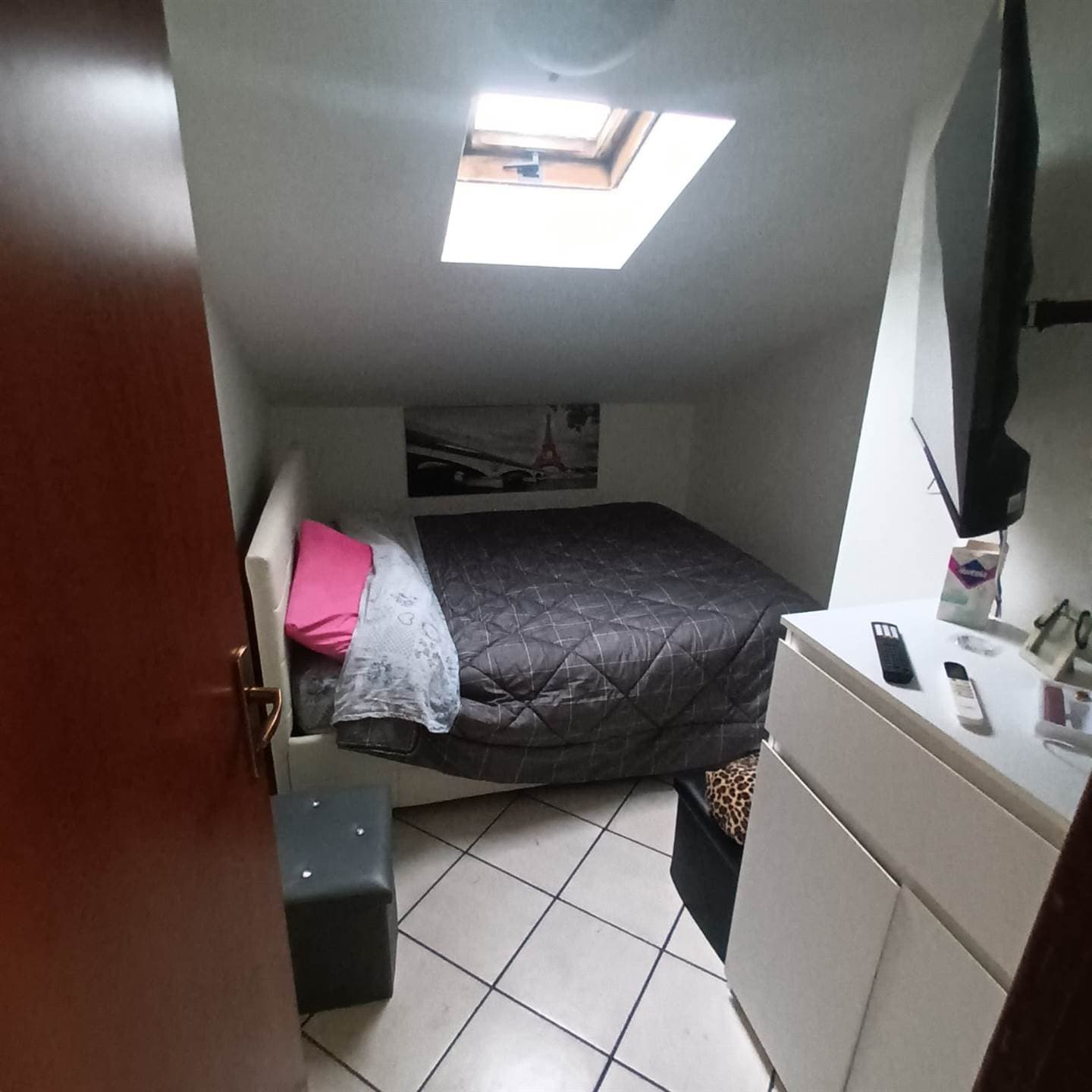Foto 2 di 17