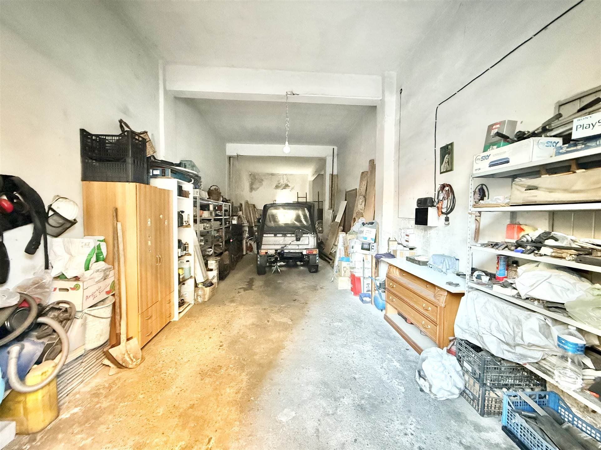 Foto 2 di 10