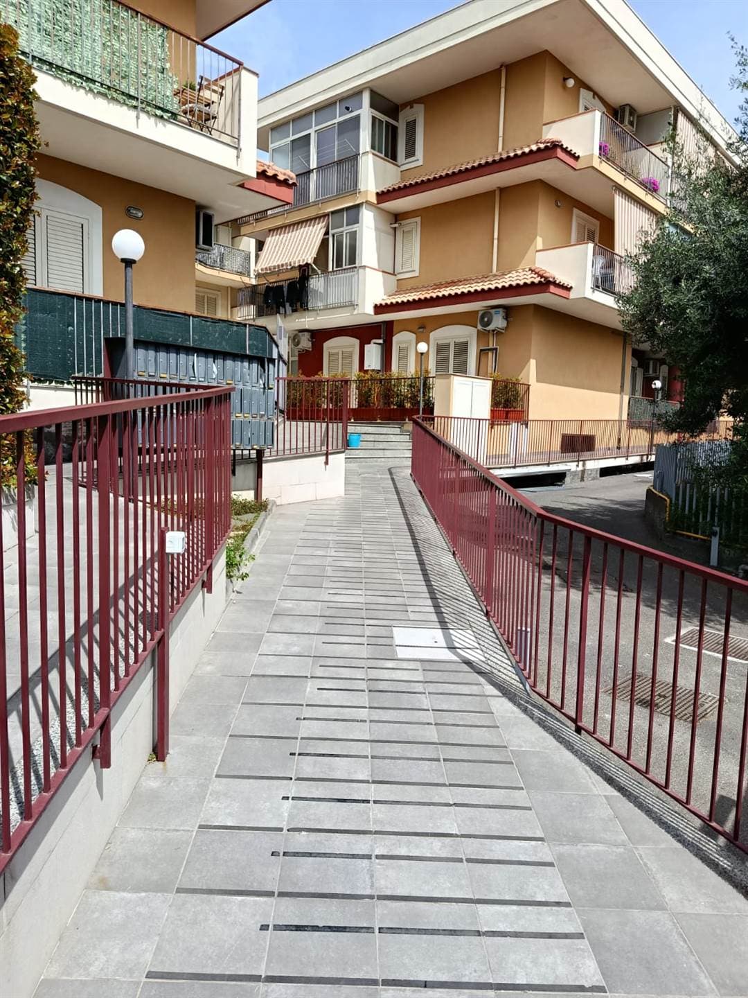 Foto 2 di 11
