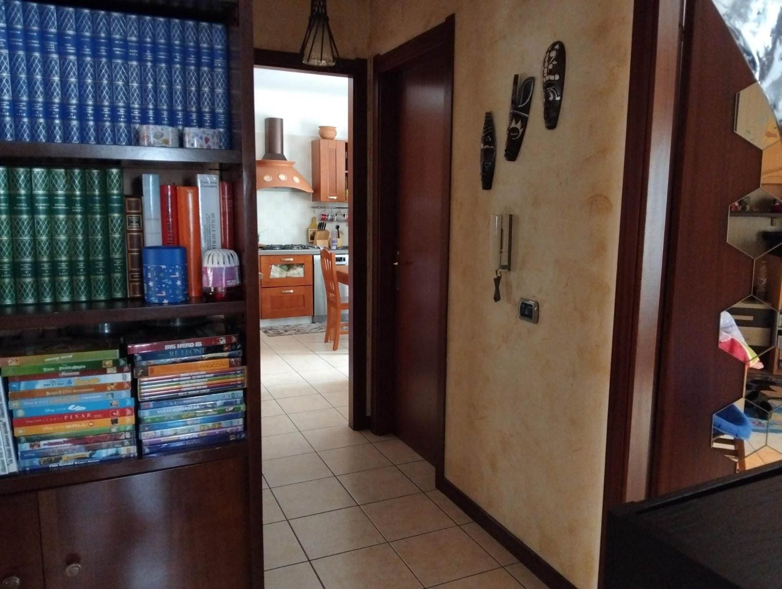 Foto 2 di 14