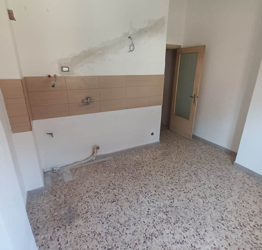 Foto 2 di 17
